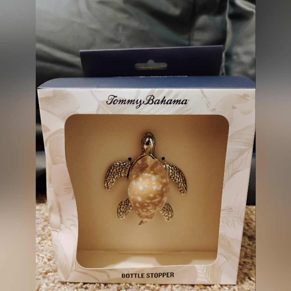 Tommy Bahama Turtle Bottle Stopper